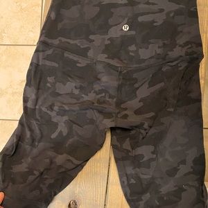 GUC size 8 Lululemon align camo biker shorts